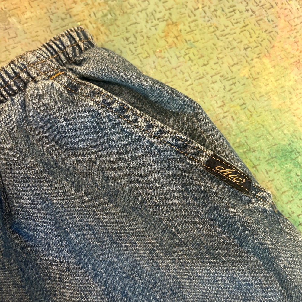 Vintage CHIC Mom Jeans